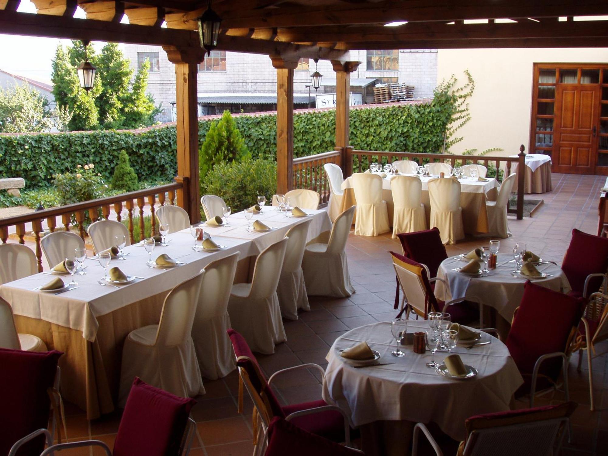 Hotel El Castrejon Cebreros Zewnętrze zdjęcie